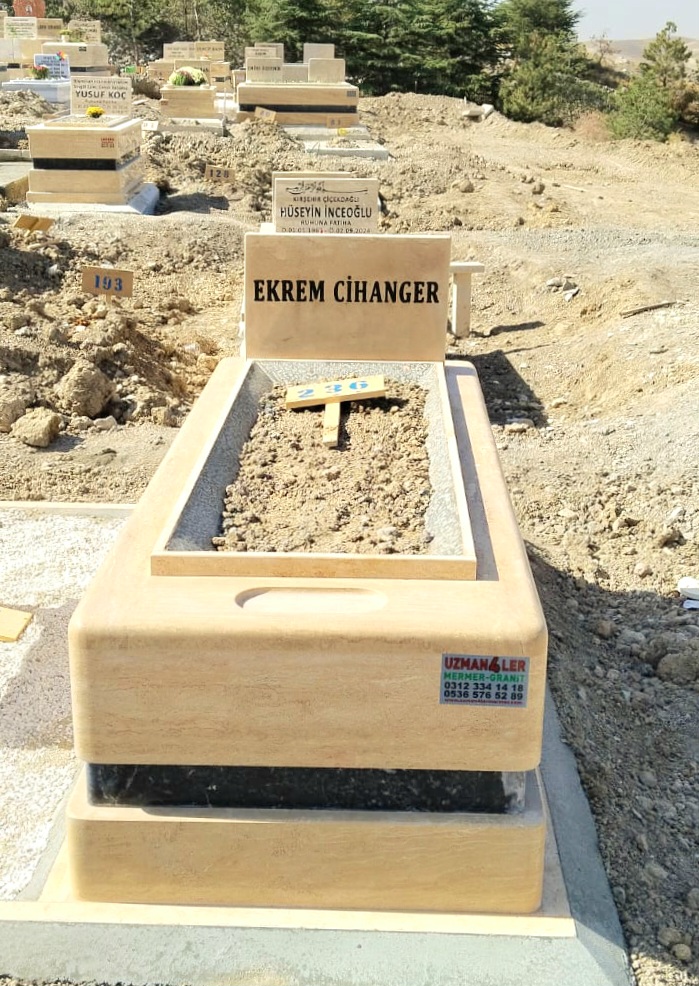 5CM Tek Kişilik Mezarlarımız