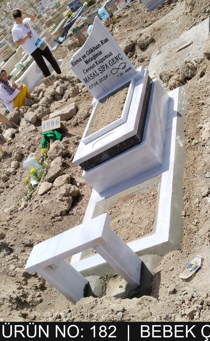 Bebek ve Çocuk Mezar Taşları No 182